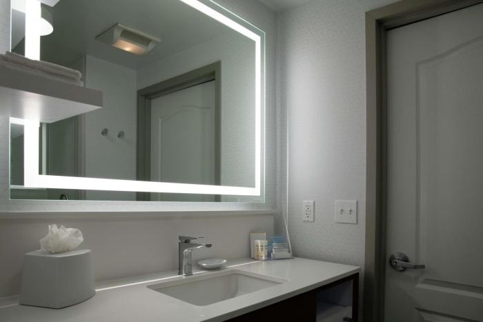hampton inn and suites los angeles sherman oaks
