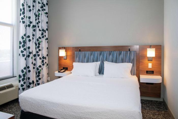 hampton inn and suites los angeles sherman oaks