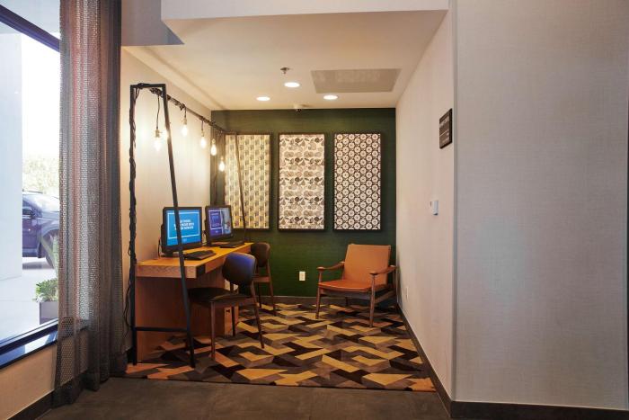 hampton inn and suites los angeles sherman oaks
