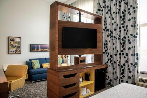 hampton inn and suites los angeles sherman oaks