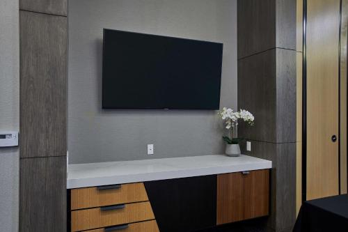 hampton inn and suites los angeles sherman oaks