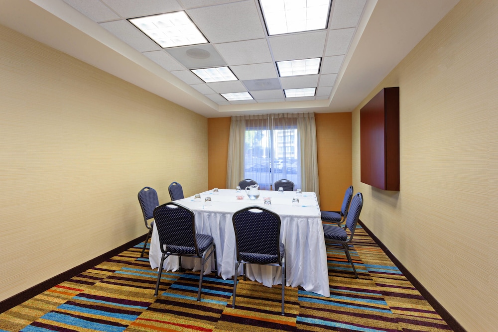 fairfield inn and suites by marriott los angeles west covina