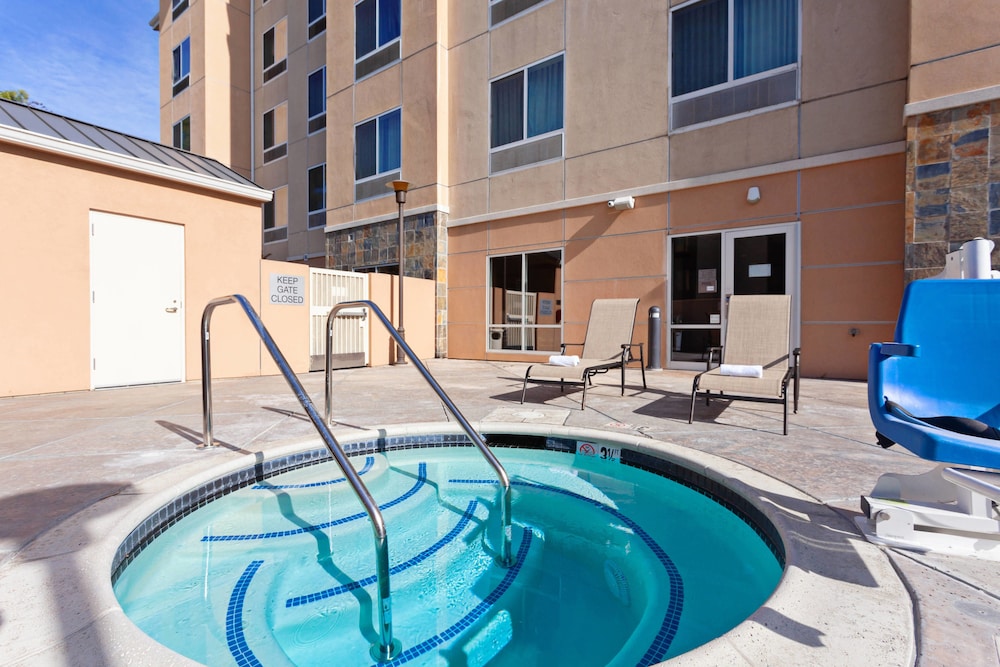 fairfield inn and suites by marriott los angeles west covina