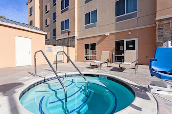 fairfield inn and suites by marriott los angeles west covina