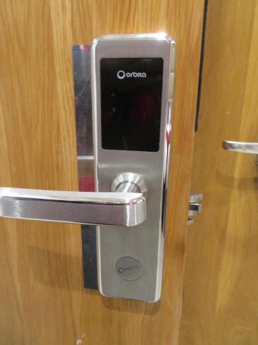 glendale hyde park hotel