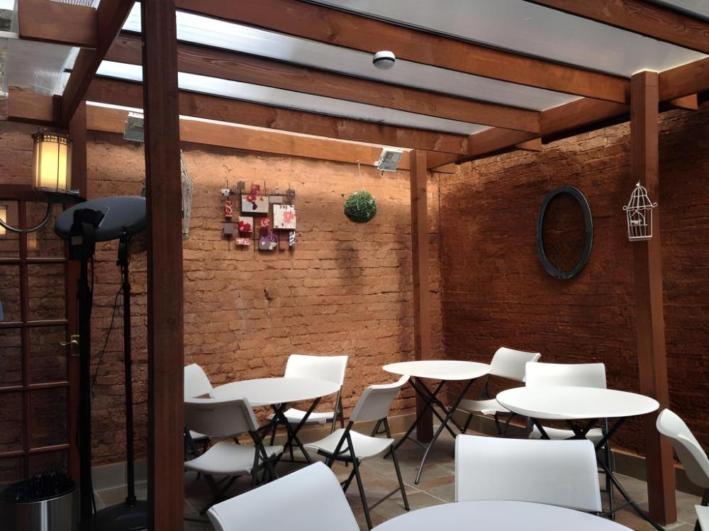 glendale hyde park hotel