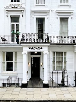 glendale hyde park hotel