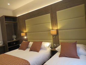 glendale hyde park hotel