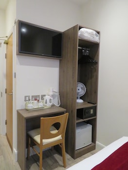 glendale hyde park hotel