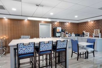 Wingate By Wyndham Horn Lake Southaven,Near Southaven Towne Center,2 star