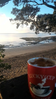 whangaparaoa lodge motel