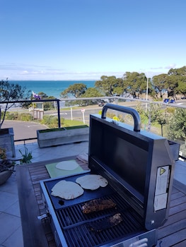 whangaparaoa lodge motel