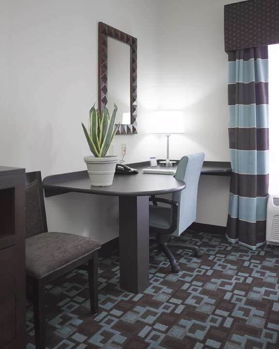 hampton inn and suites nashville opryland