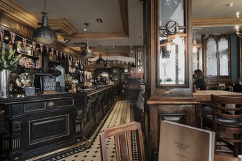 the sanctuary house hotel