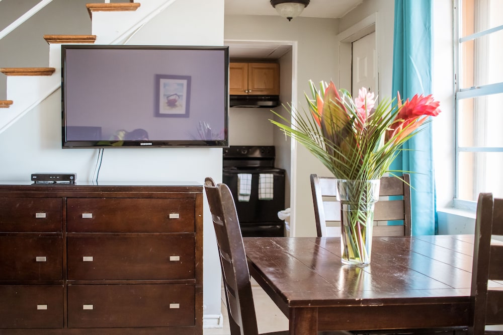 riptide oceanfront hotel