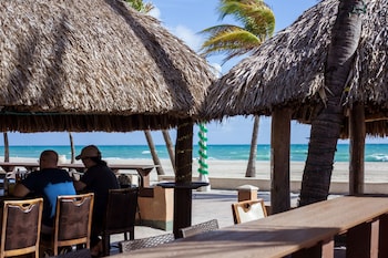 riptide oceanfront hotel