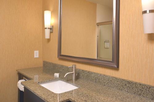 holiday inn express and suites clemson by ihg