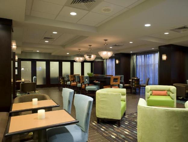 hampton inn anderson alliance business park
