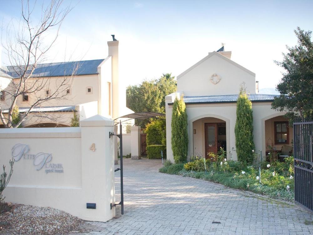 petit and grande plaisir self catering guesthouse