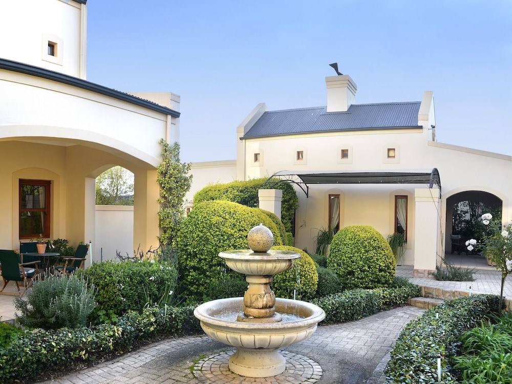 petit and grande plaisir self catering guesthouse