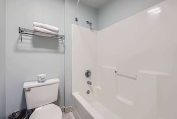 Travelodge By Wyndham Longmont,Boulder County>>Boulder,2 star