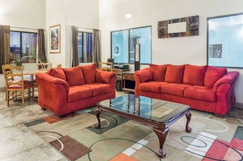 Travelodge By Wyndham Longmont,Boulder County>>Boulder,2 star