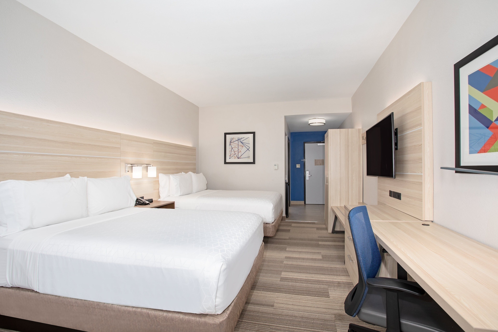 holiday inn express and suites phoenix glendale sports dist