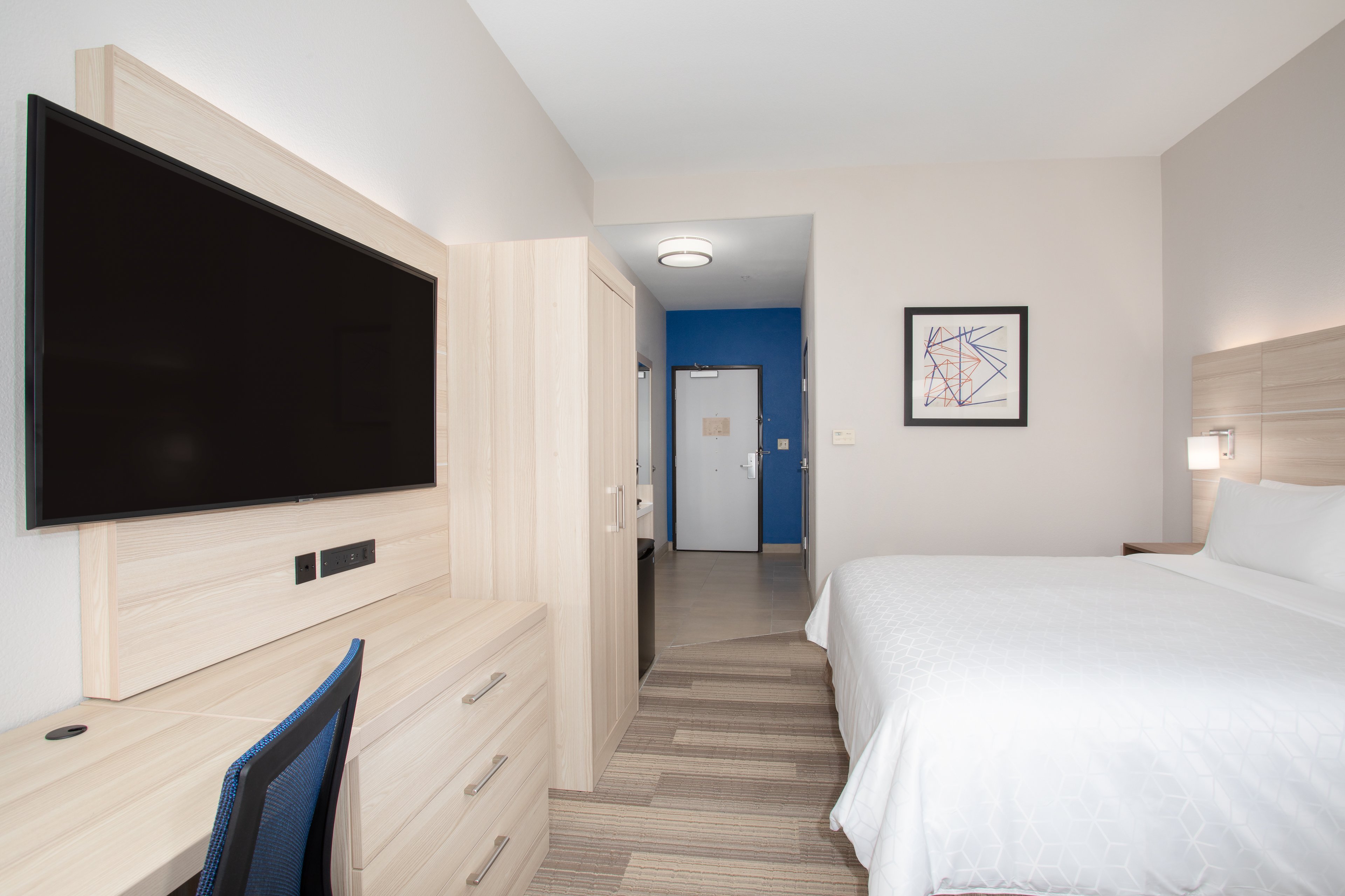 holiday inn express and suites phoenix glendale sports dist