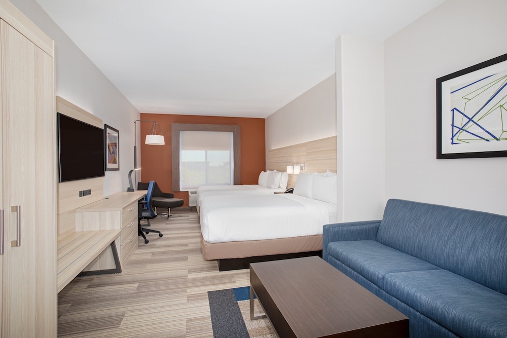 holiday inn express and suites phoenix glendale sports dist