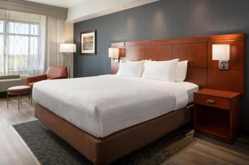 courtyard scottsdale salt river