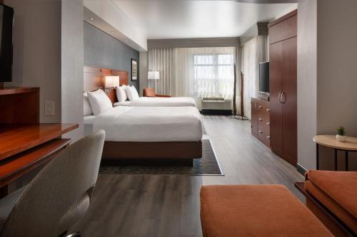 courtyard scottsdale salt river