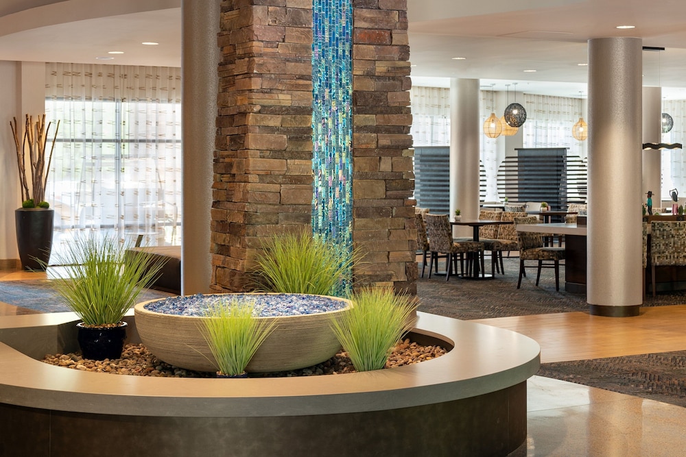 courtyard scottsdale salt river