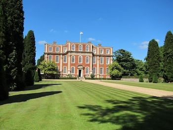 newport pagnell