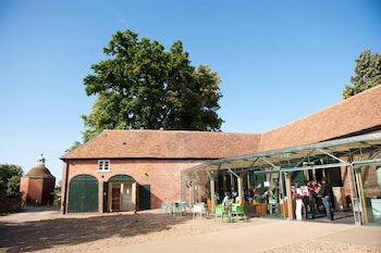 newport pagnell
