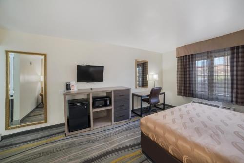 quality inn and suites goodyear phoenix west