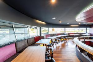 foreshore hotel