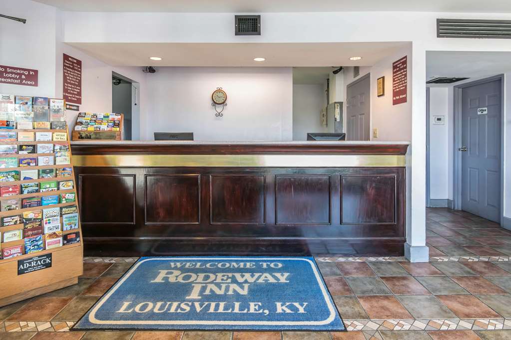 studio 6 suites louisville ky airport expo center