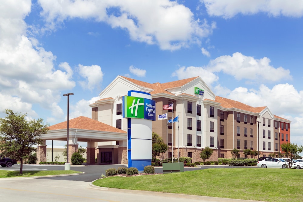 holiday inn express and suites shawnee by ihg