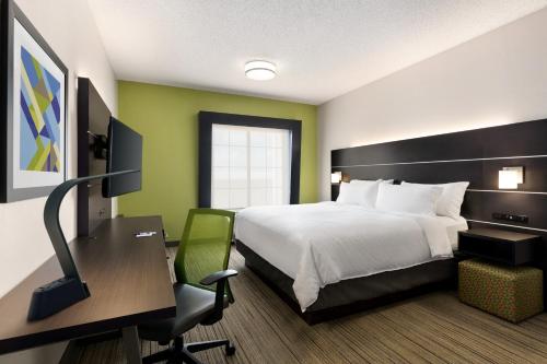 holiday inn express and suites shawnee by ihg