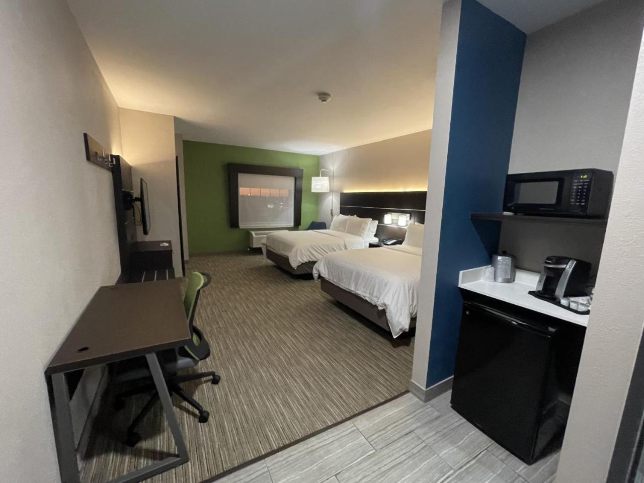holiday inn express ada by ihg