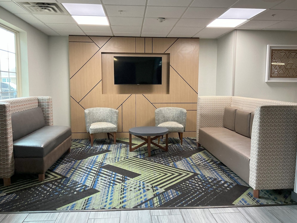 holiday inn express ada by ihg