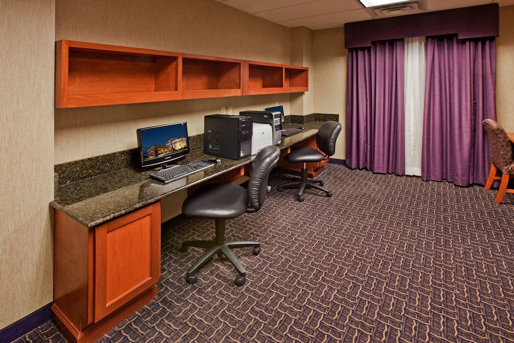 holiday inn express ada by ihg