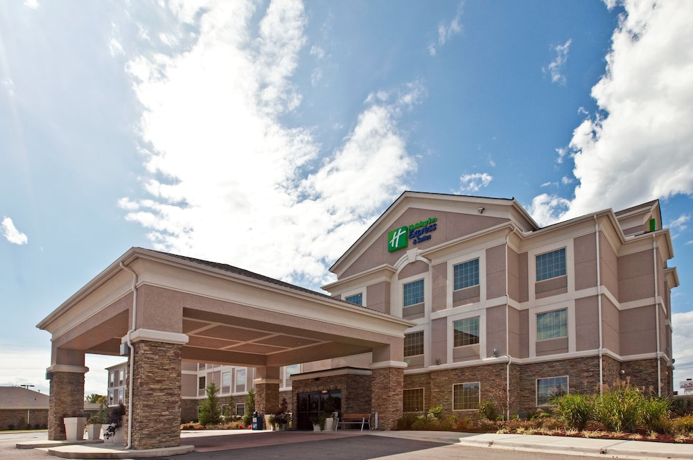 holiday inn express ada by ihg