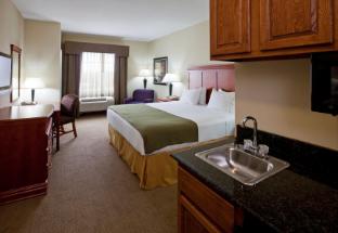 holiday inn express ada by ihg