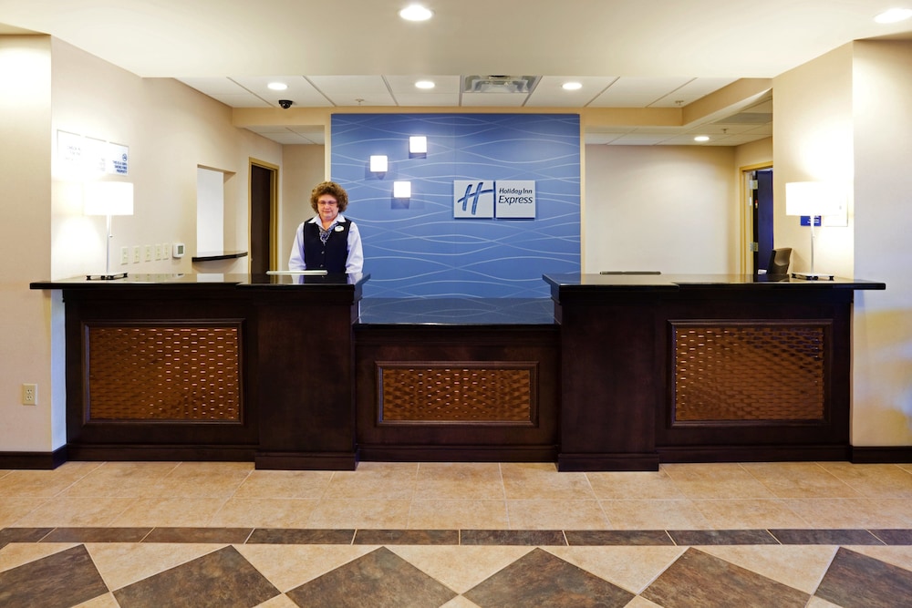 holiday inn express and suites newport s by ihg