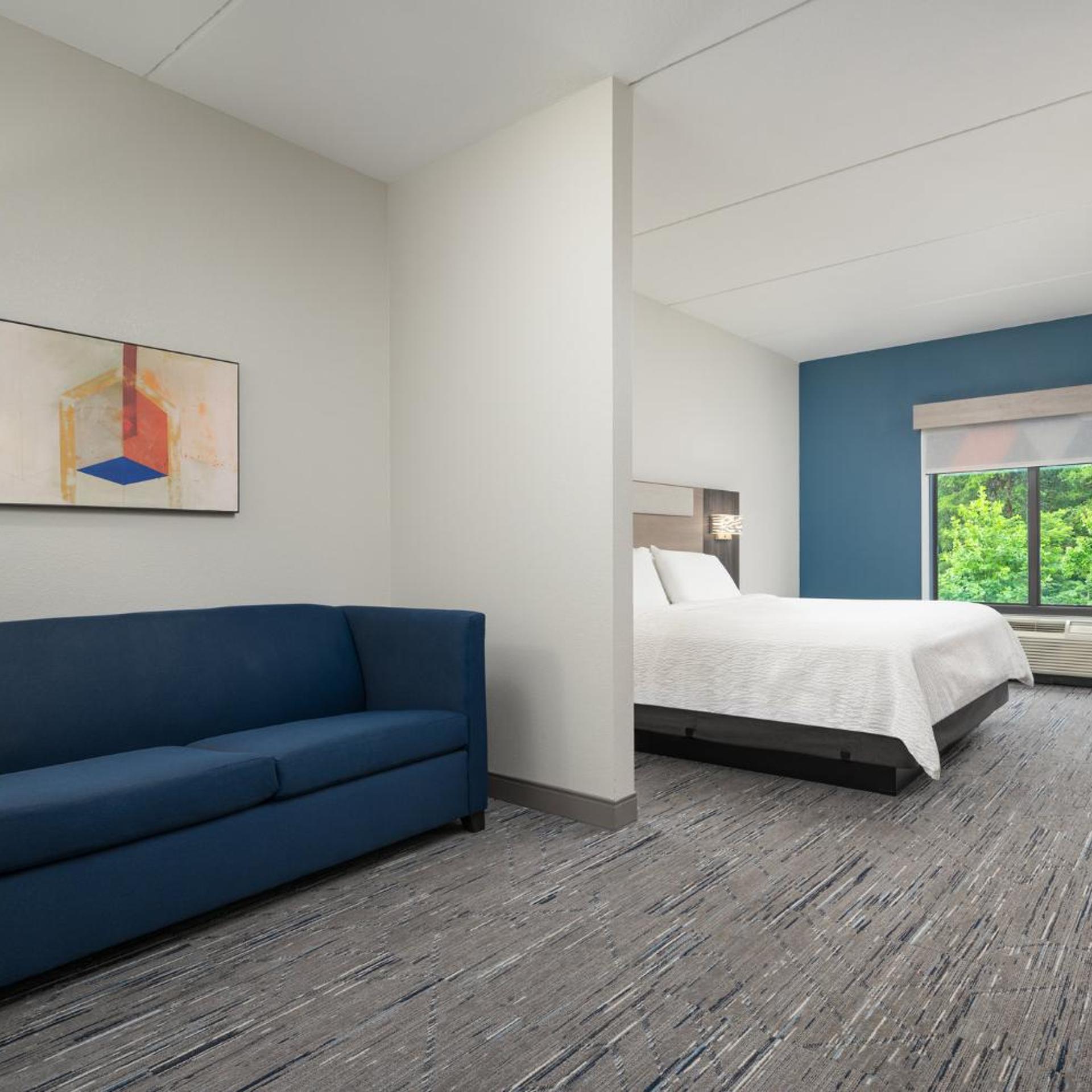 holiday inn express and suites newport s by ihg