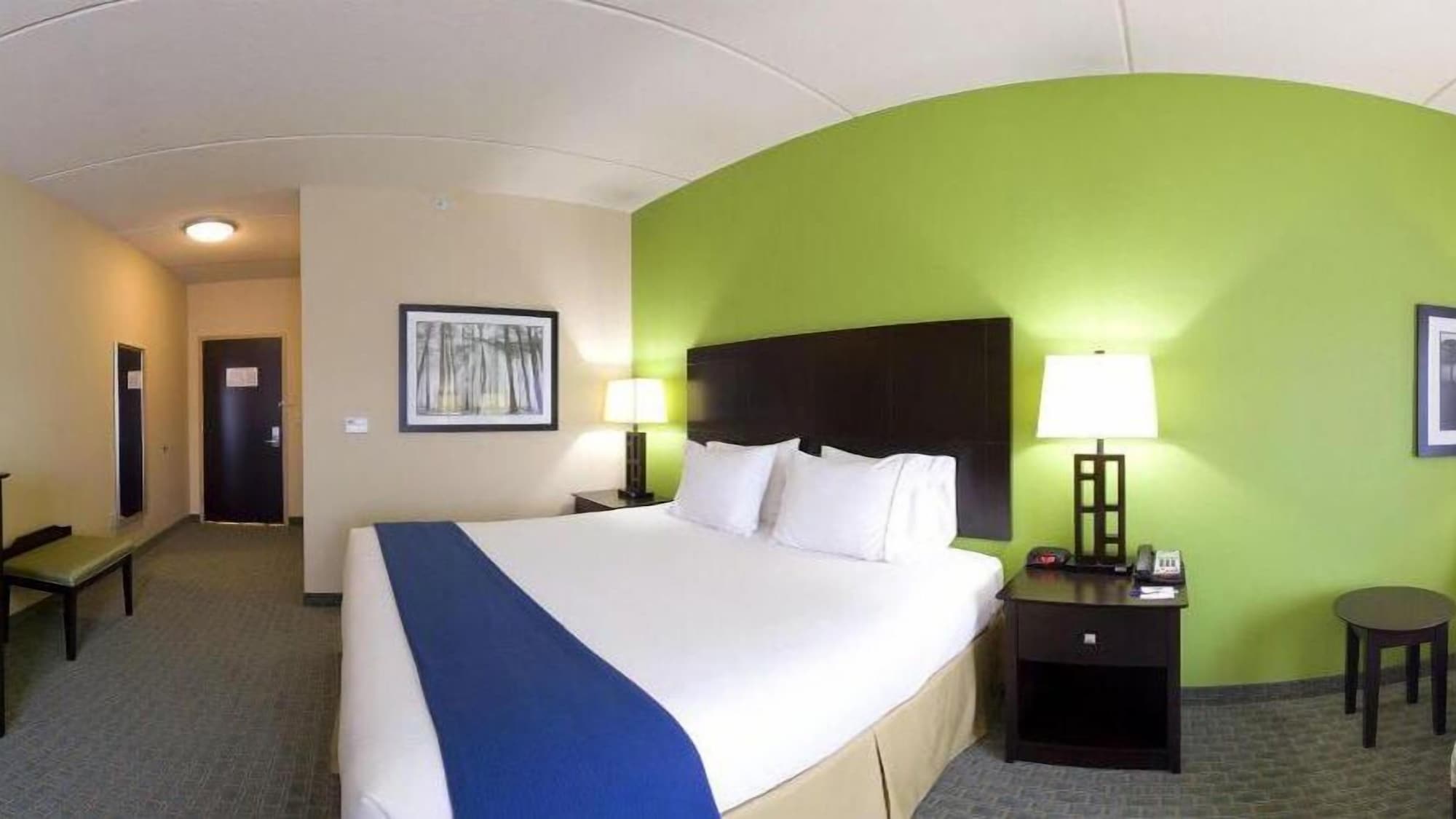 holiday inn express and suites newport s by ihg
