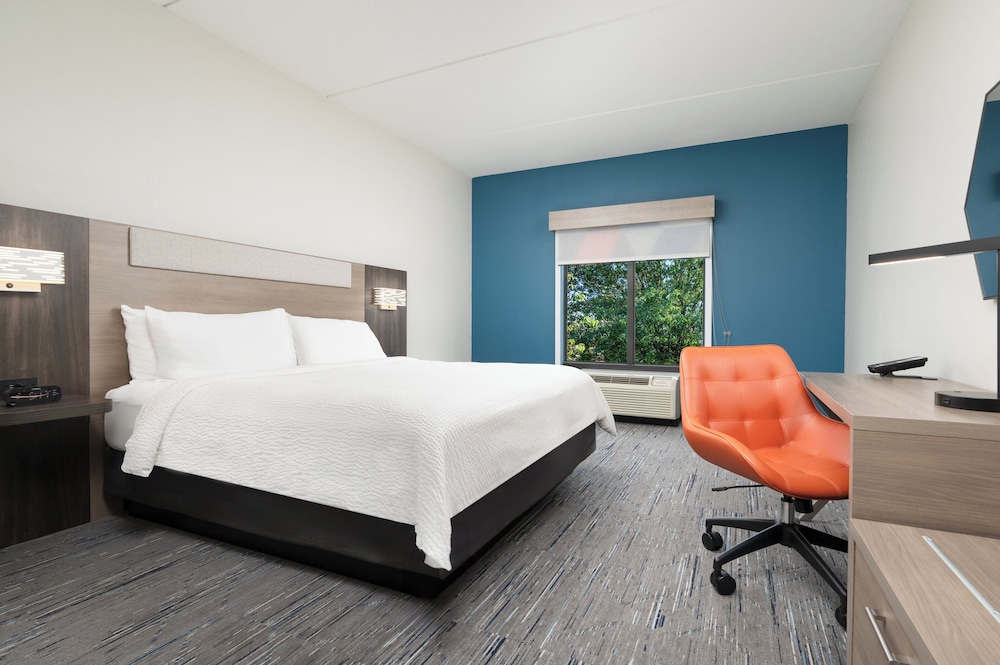 holiday inn express and suites newport s by ihg
