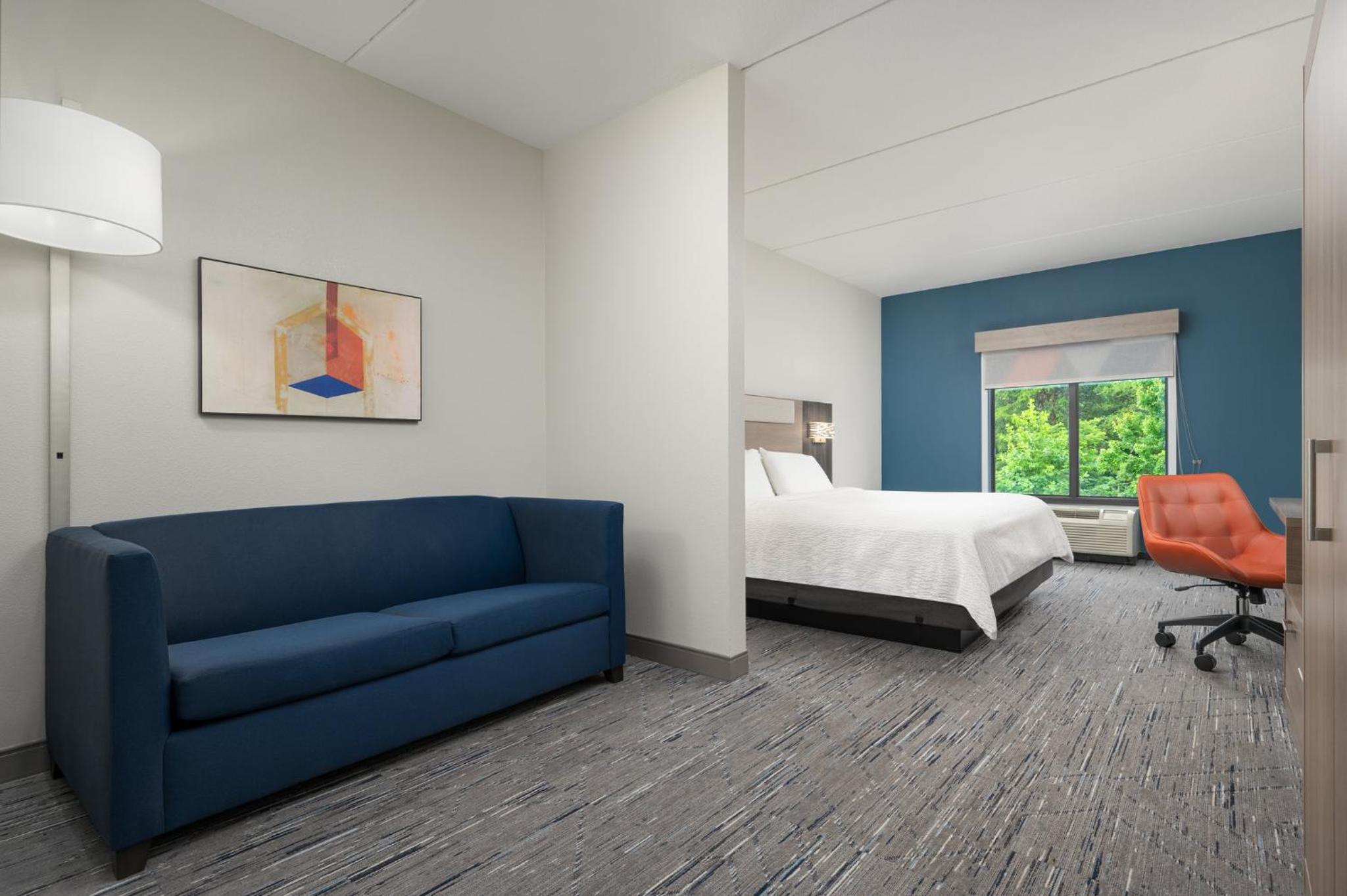 holiday inn express and suites newport s by ihg