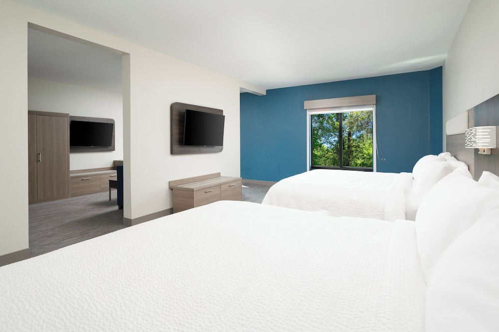 holiday inn express and suites newport s by ihg